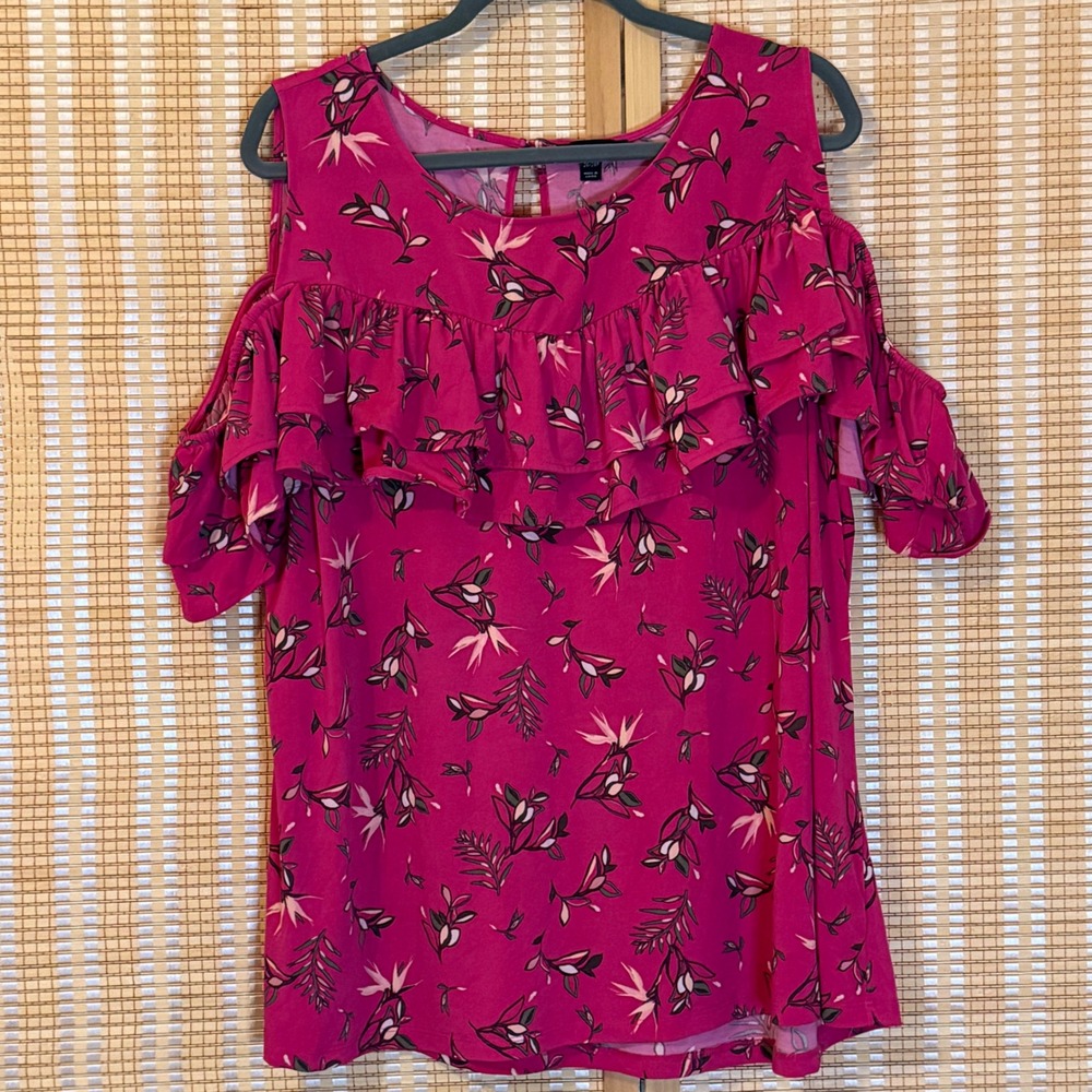 Lane Bryant Magenta Pink‎ Tropical Floral Cold Shoulder Ruffle Top 26/28P Fairy